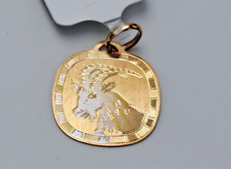 Ciondolo oro con segno zodiacale 18 kt. Possibilità di incisione personalizzata sul retro