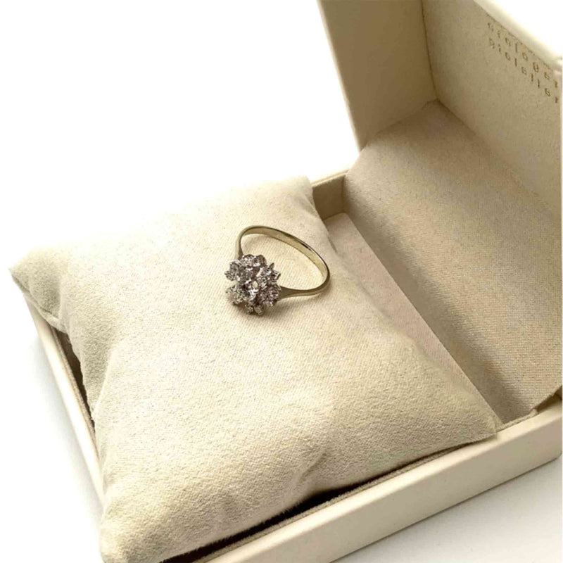 Anello a Fiore anni 90 con Diamanti carati 0.78 totali, colore H. Gioiello Secondo tempo